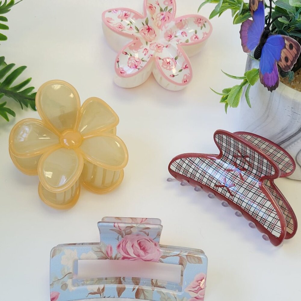 ✨Bundle 4 PCS | Assorted Hair Clips Flower Claw Clips Hair Accessories✨